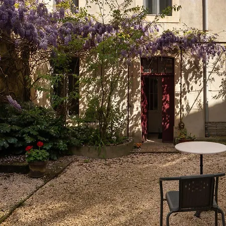 Bastide *